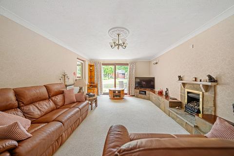4 bedroom detached bungalow for sale, Singlewell Road, Gravesend DA11