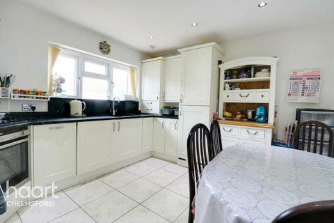 2 bedroom detached bungalow for sale, Rutland Road, Chelmsford