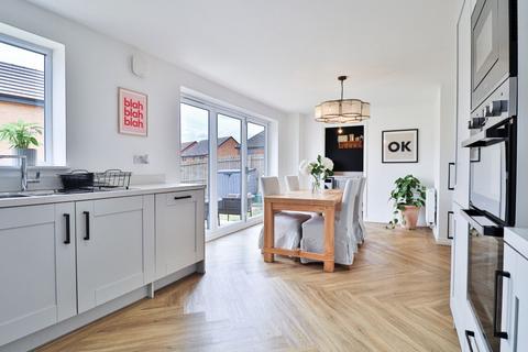 4 bedroom detached house for sale, Kentbeck Drive, Darlington