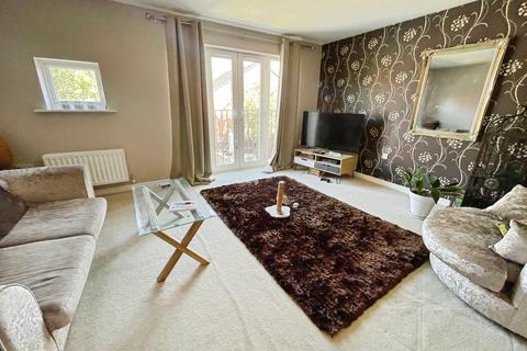3 bedroom townhouse for sale, Clough Drive, Burton-on-Trent, DE14
