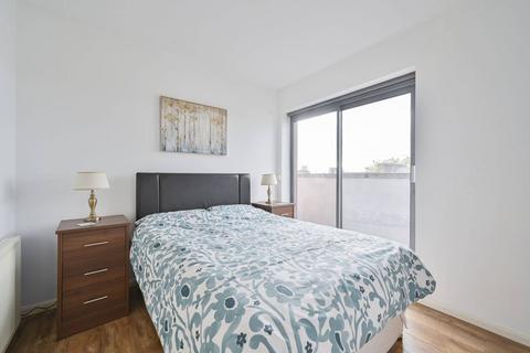 3 bedroom flat for sale, York Way, Camden, London, N7