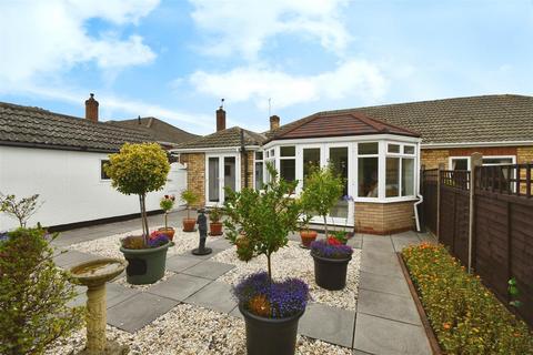 2 bedroom semi-detached bungalow for sale, The Glen, Kirk Ella, Hull