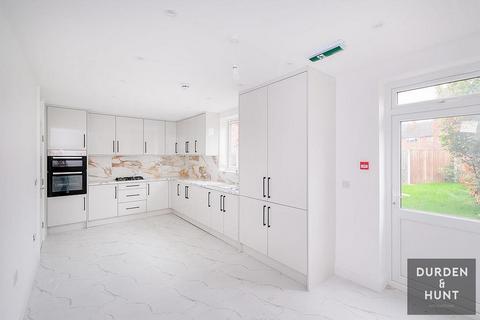 undefined, Annalee Gardens, South Ockenden, RM15