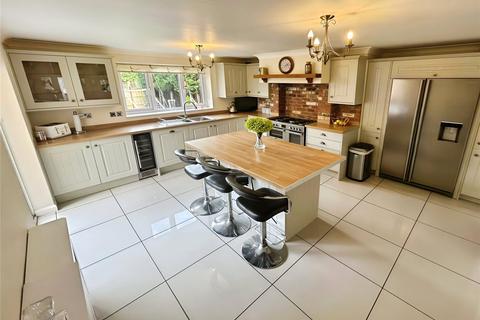 4 bedroom detached house for sale, Kingfisher Road, Loughborough LE12