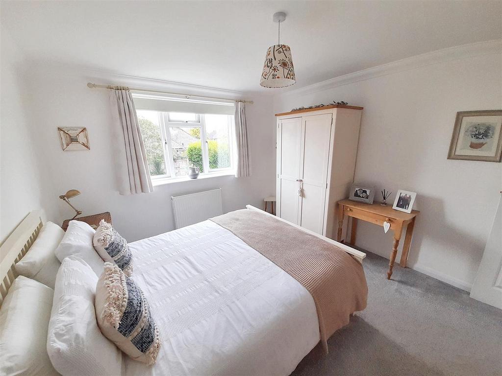 Bedroom 3a new.jpg