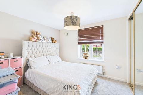 undefined, Great North Road, Hatfield, AL9
