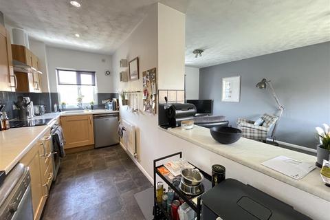 undefined, Laurel Road, Leicestershire LE11