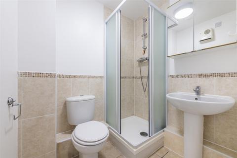 2 bedroom flat for sale, Enstone Road, Enfield