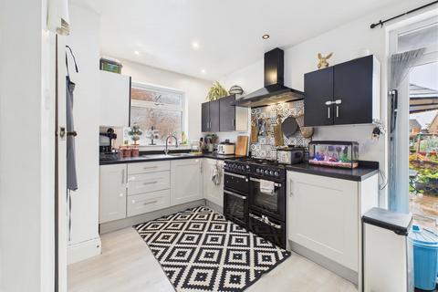 3 bedroom semi-detached house for sale, 6 Meadow Road, Driffield, YO25 5NL