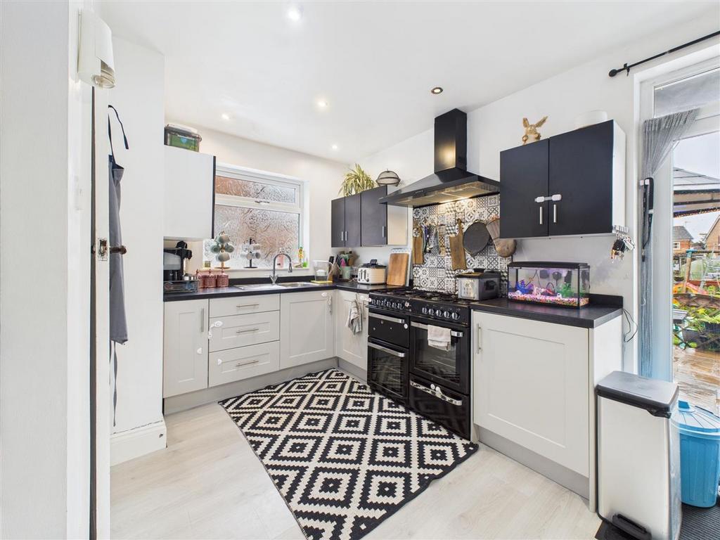 Dining kitchen