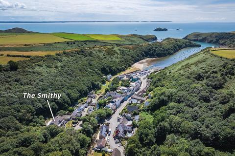 undefined, Y Gribyn, Solva SA62