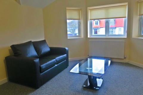 2 bedroom flat to rent, London Road, Headington