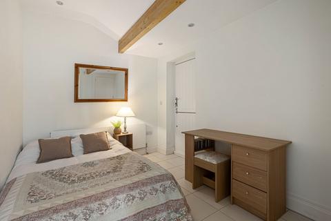 Flat 1, Grasmead House, 1 Scarcroft Hill, York, YO24 1DF