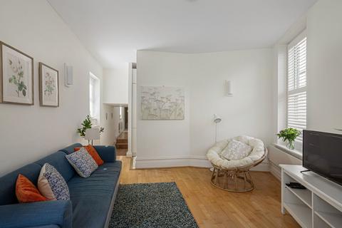 Flat 1, Grasmead House, 1 Scarcroft Hill, York, YO24 1DF