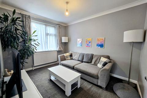 32 Botwell Crescent, Hayes, UB3 2BE