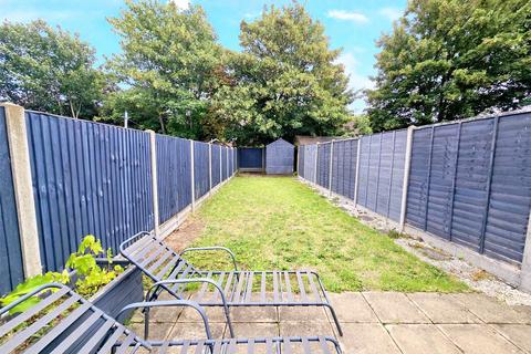 32 Botwell Crescent, Hayes, UB3 2BE