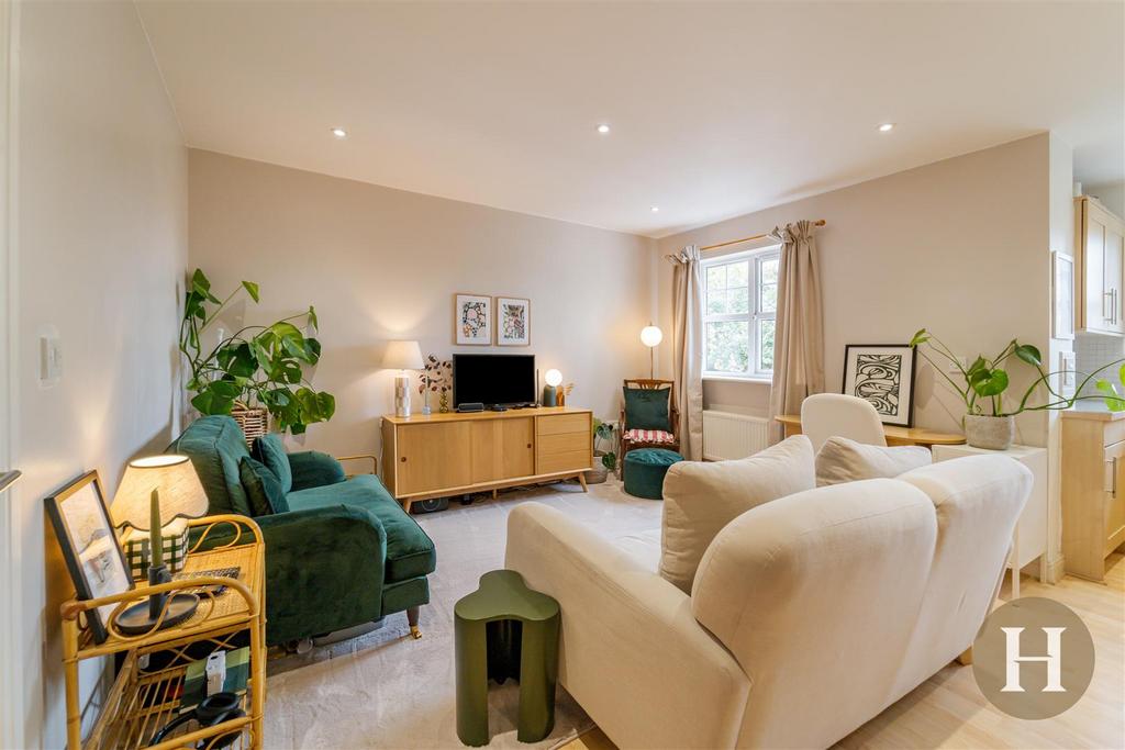 Hadleigh Estate Agents-1.jpg