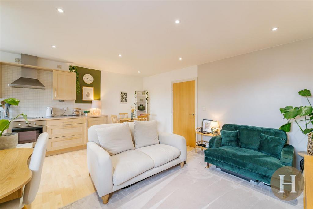 Hadleigh Estate Agents-7.jpg
