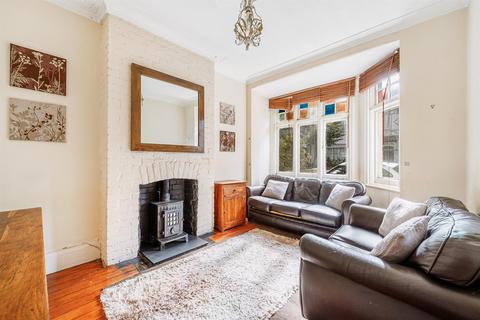 8 Convent Gardens, London, W5 4UT