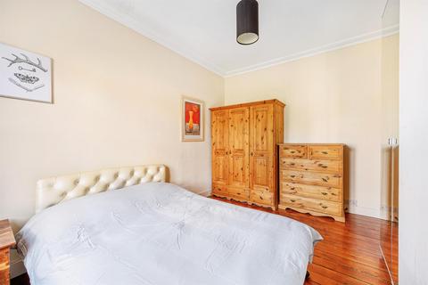 8 Convent Gardens, London, W5 4UT