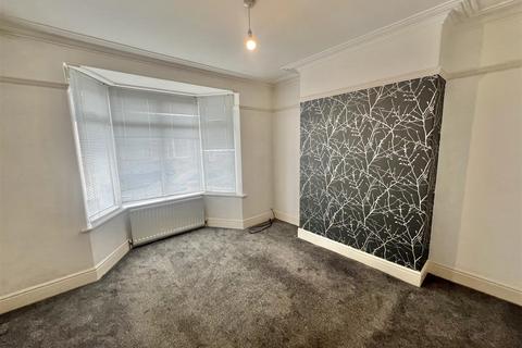 3 bedroom semi-detached house for sale, Newlands Road, Darlington