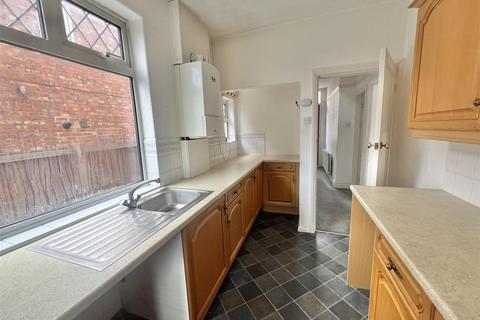 3 bedroom semi-detached house for sale, Newlands Road, Darlington