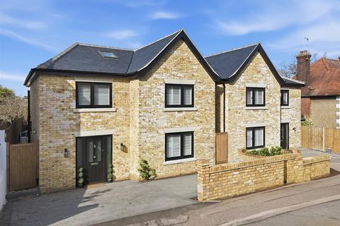 3 bedroom detached house for sale, Musley Hill, Ware SG12