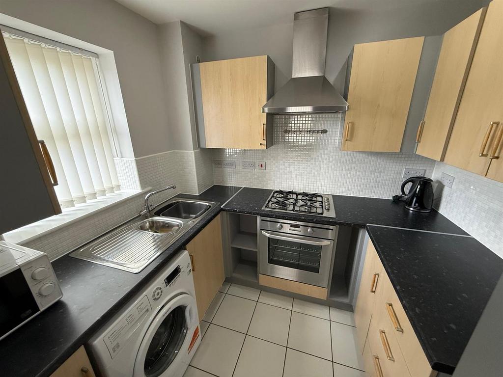 SD76 Kitchen.jpg