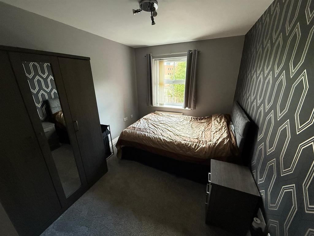 SD76 Bed.jpg