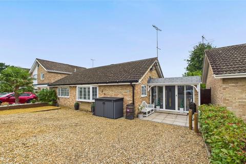 6 Clearsprings, Lightwater, GU18 5YJ