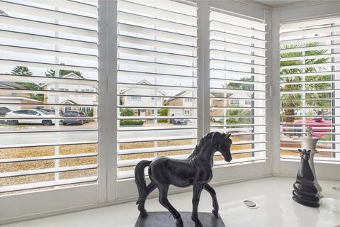 6 Clearsprings, Lightwater, GU18 5YJ