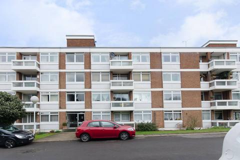 1 bedroom flat for sale, Hanger Lane, Ealing, London, W5