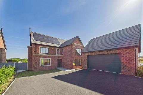4 bedroom detached house for sale, Severn View, Crew Green, Shrewsbury