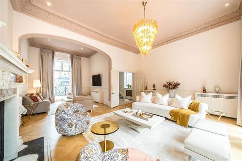 undefined, Ennismore Gardens, London SW7