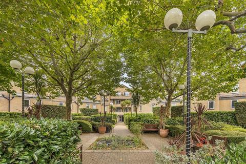 20 Conant Mews, London, E1 8RZ