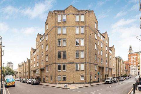 20 Conant Mews, London, E1 8RZ