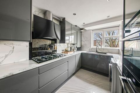 undefined, Whittle Close, Southall, UB1 3JU