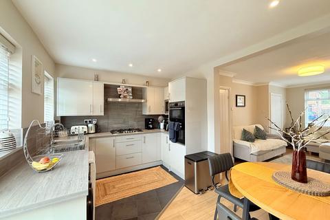 29 Broom Hall Crescent, Birmingham, B27 7JR