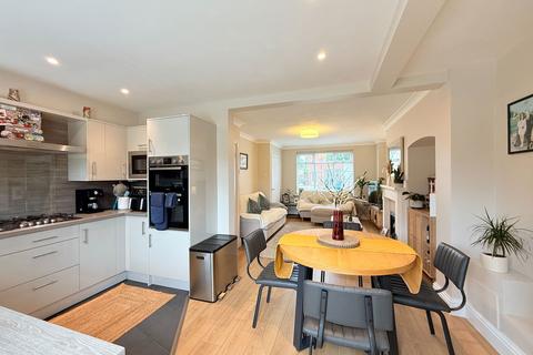 29 Broom Hall Crescent, Birmingham, B27 7JR