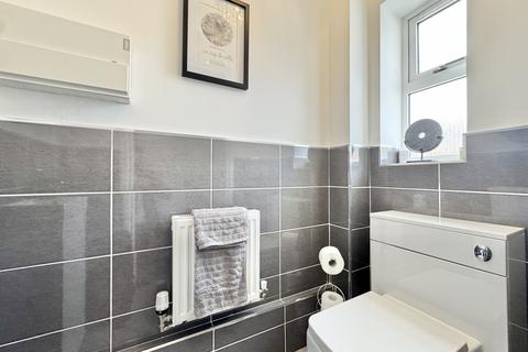 41 Birch Way, Pontefract, WF8 2FW