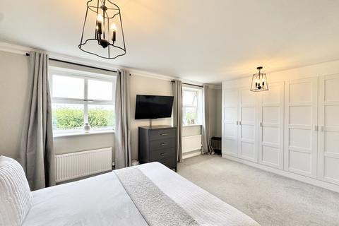 41 Birch Way, Pontefract, WF8 2FW
