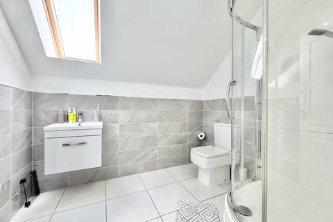 41 Birch Way, Pontefract, WF8 2FW