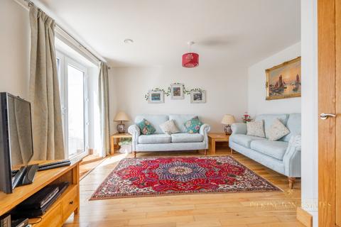 undefined, Buttlegate, Torpoint PL11