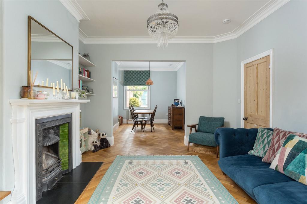 Sitting/Dining Room