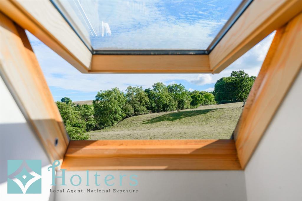 Hyde Park, Mochdre-75.jpg