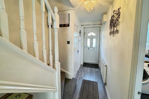3 bedroom end of terrace house for sale, Trafalgar Close, Telford TF2