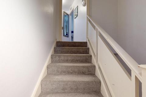 2 bedroom apartment to rent, 71A Red Lion Street LONDON WC1R 4NA