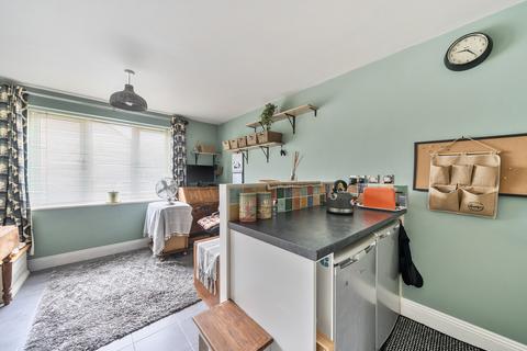 undefined, Coventry Close, Gloucestershire GL20