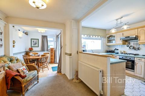 4 Wilmott Close, Lichfield, WS13 8BD