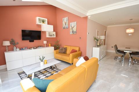 4 bedroom detached house for sale, Warwick Drive, Urmston, M41